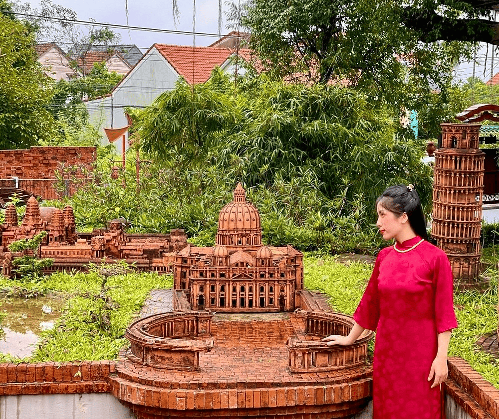 Thanh Ha Terracotta Park is a must-visit check-in spot for visitors coming to Hoi An (Source: Tripadvisor - Management of Thanh Ha Terracotta Park & Museum)